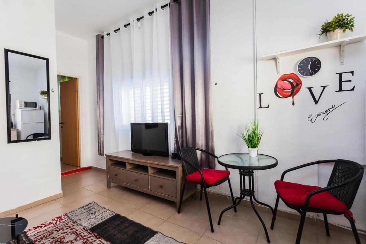 Sweet Home On The Beach Tel Aviv-Jaffa Exterior foto